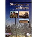 Studeren in uniform 9789012097727, Verzenden, Zo goed als nieuw