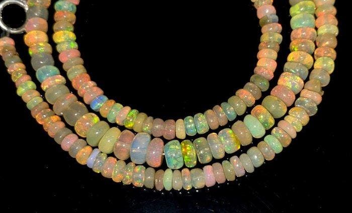 44 ct - Topkleuren - Beautiful Natural Opal Beads- 8.8 g, Verzamelen, Mineralen en Fossielen