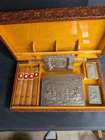 Zonder minimumprijs - Sigarendoos - Hout, Metaal, Nieuw