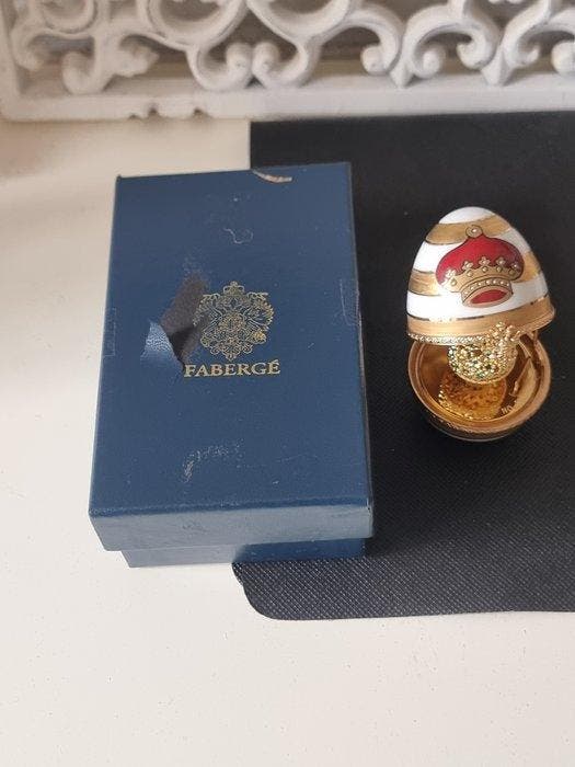 Fabergé ei - Fabergé-imperiaal ei met kroon en bloem,, Antiquités & Art, Curiosités & Brocante