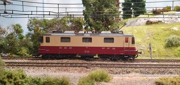 Trix H0 - Elektrische locomotief (1) - Re 4/4 - SBB