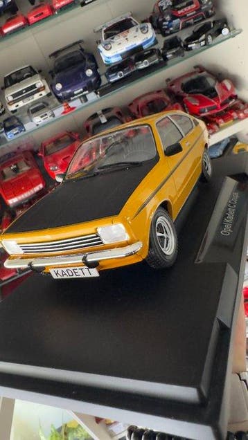 MCG 1:18 - Voiture miniature - Opel Kadett C Coupe SR (1975), Nieuw