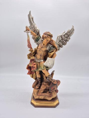 Theo Gütermann (XX) - sculptuur, Erzengel Michael - 37 cm -