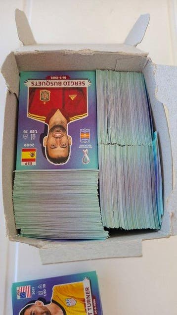 2022 Panini Mundial Qatar 2022 Sergio Busquets y otros, Nieuw