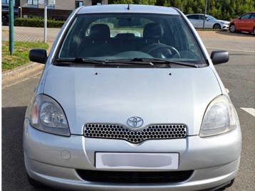 Online veiling - 2001 Toyota Yaris Auto, Nieuw