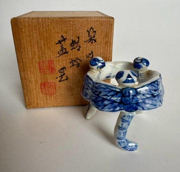 Decoratief ornament - Kyoto yaki - Drie onderglazuur-blauwe