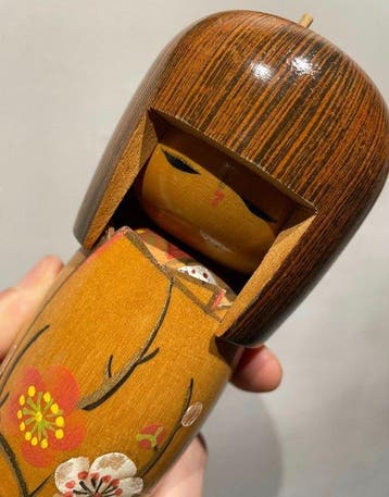 Japanese Kokeshi Wooden Doll - Poupée