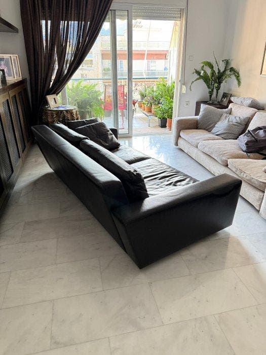 Minotti - Sofa - Leder, Metaal - Leren tweezitsbank, Antiquités & Art, Art | Objets design