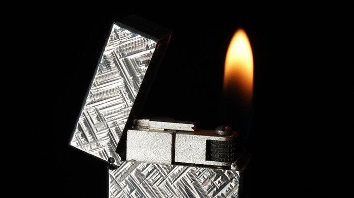 Dunill - Florentine Pattern Rollagas Lighter - Zonder, Verzamelen, Rookartikelen, Aanstekers en Luciferdoosjes
