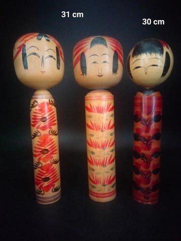 Figurine - Tien traditionele Japanse Kokeshi-poppen –, Antiek en Kunst