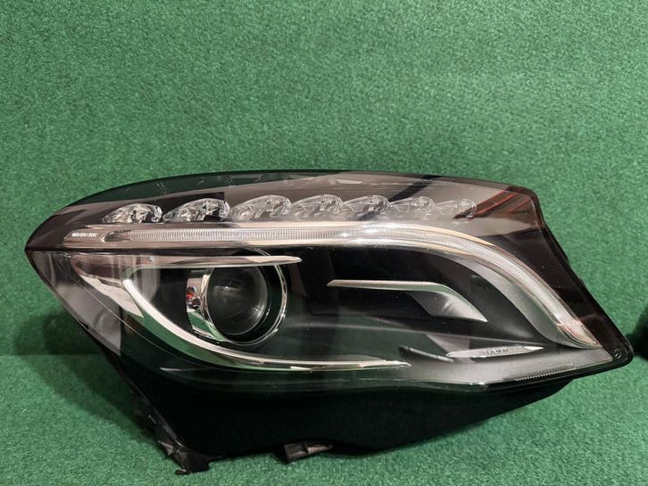 Phare av. droit Mercedes GLA W156 Phase 1 2014 -17 Bi-Xenon, Autos : Pièces & Accessoires, Éclairage, Mercedes-Benz, Utilisé, Enlèvement