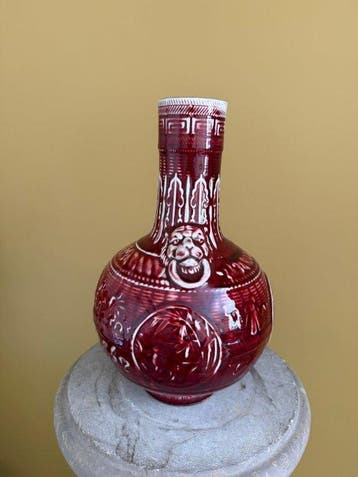 Vase - Porcelaine - Chine - Vase couleur oxblood (Sans prix