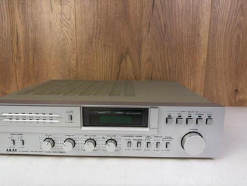 Akai - AA-R21L Solid state stereo receiver