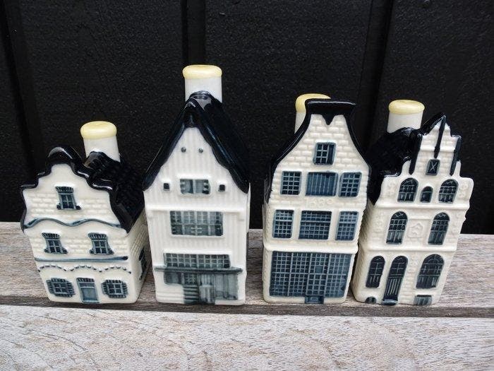 KLM-huisje - Acht KLM/Bols huisjes gevuld met Bols, Antiquités & Art, Antiquités | Assiettes décoratives & Carrelages