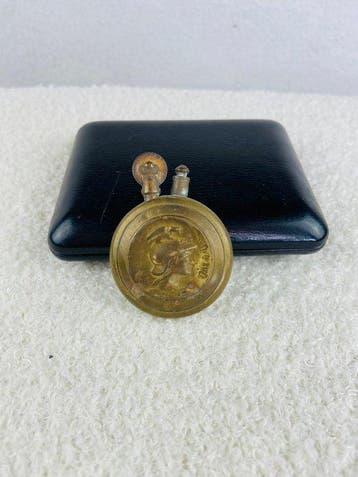 Sans prix de réserve - Briquet - Laiton