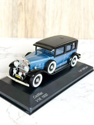 Whitebox 1:43 - Modelauto - Cadillac V16, 1930 Blue Limited, Nieuw