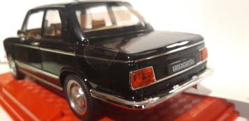 Unknown 1:18 - Modelauto - BMW- - 2002 TII
