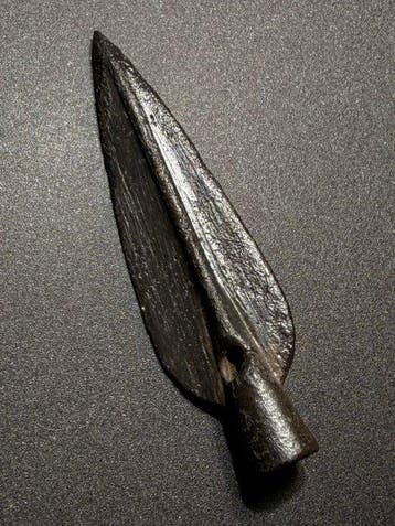 Grec antique mycénien Bronze Pointe de flèche à douille