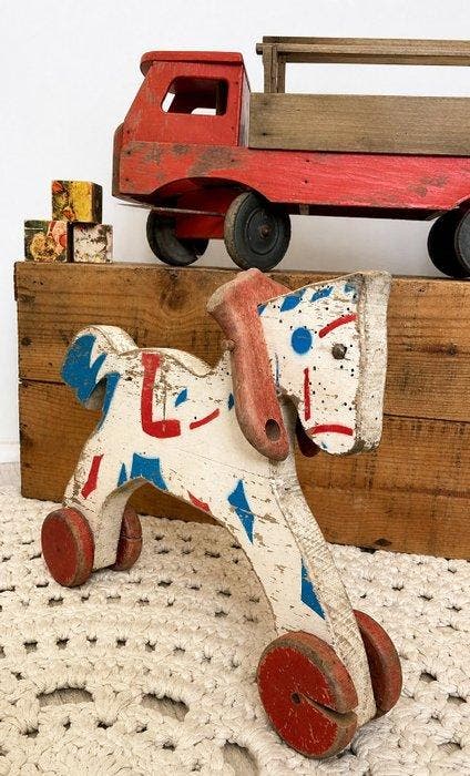 Cavallino vintage in legno su ruote – anni ‘50/‘60 –, Antiek en Kunst, Antiek | Overige Antiek