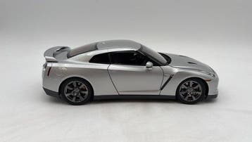 Kyosho 1:18 - Voiture miniature - Nissan GT-R Premium, Nieuw