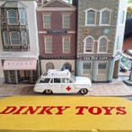 Dinky Toys - Voiture miniature