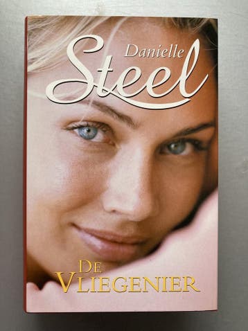 De Vliegenier 9789051088311 Danielle Steel, Boeken, Verzenden, Gelezen, Danielle Steel