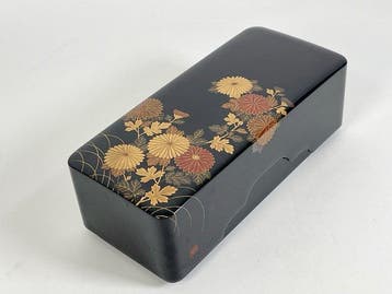 Boîte - Bois, Kobako laqué Maki-e avec motif de chrysanthème, Antiquités & Art