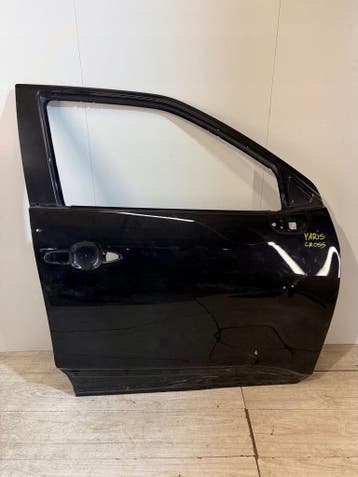 Toyota Yaris Cross rechter voorportier, Verzenden, Gebruikt