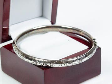 - minimaal 800 zilver - graveren - handwerk - Armband
