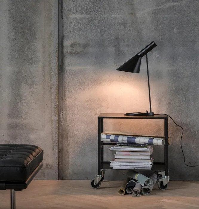 Louis Poulsen - Arne Jacobsen - Tafellamp - AJ Tafel - Zwart, Antiek en Kunst, Antiek | Verlichting