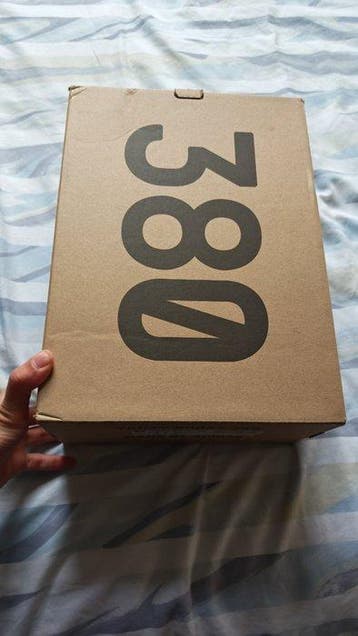 Adidas - Yeezy Boost 380 - Low-top sneakers - Maat: EU 42, Kleding | Heren, Nieuw