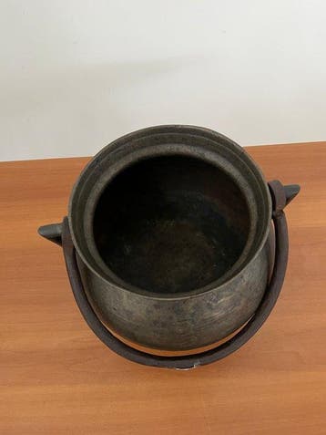 Mand - Brons - Oude ketel, Antiek en Kunst