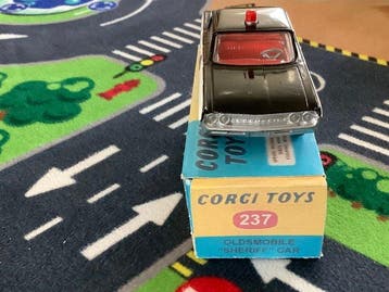 Corgi 1:43 - Modelauto, Nieuw
