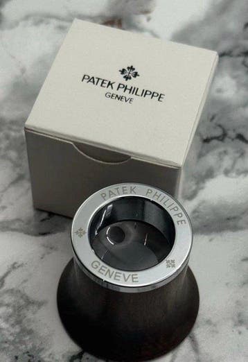 Loupe - Loupe - Eyeglass - 2026 - Suisse - Patek Philippe