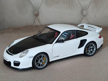 Autoart 1:18 - Model sportwagen - Porsche 911 (997) GT2 RS
