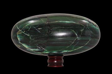 Grote groene vivianiet kristal lingam – gepolijste, Verzamelen, Mineralen en Fossielen