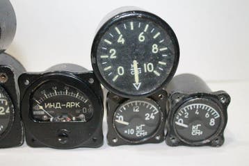 Collection of cockpits instruments for airplanes and