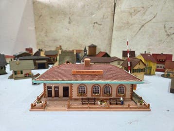 Vollmer, Kibri, Anders H0 - Bâtiments pour trains miniatures
