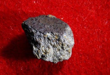 NWA7889 Achondrite meteoriet - Hoogte: 21 mm - Breedte: 14