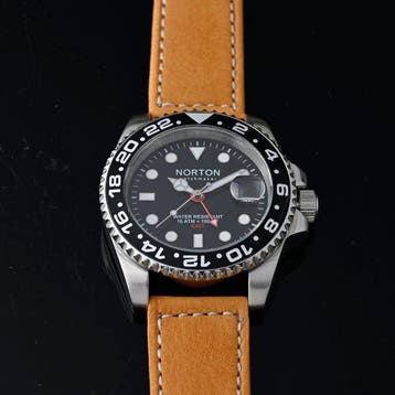 Norton - Pantheon GMT - Swiss Made - Automatico Sellita, Nieuw