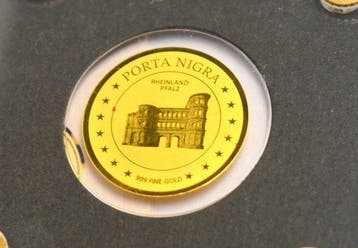 Tsjaad. 5000 Francs Porta Nigra, Springbok Krugerrand - 2 x