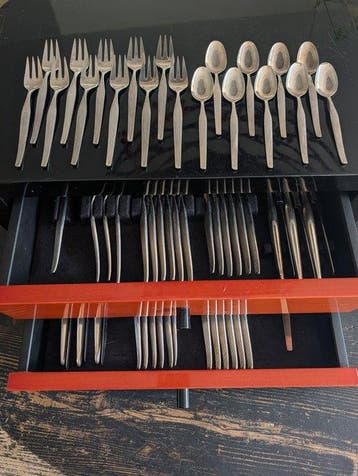 Robbe & Berking - Bestekset voor 12 personen (61) -