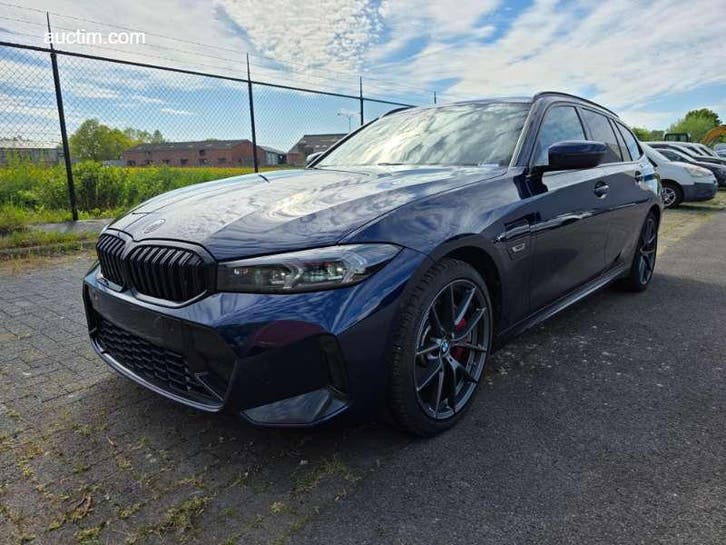 BMW 330e Touring 2022, Auto-onderdelen, Overige Auto-onderdelen, Ophalen