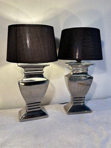 LM Design - Tafellamp (2) - Kasteel - Keramiek, Chroom,, Antiek en Kunst