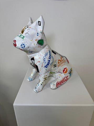 Pali - Luxury Pop Street Bulldog Mood