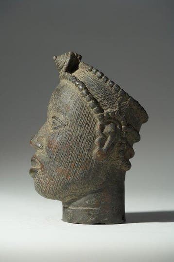 Een bronzen hoofd - Ife - Nigeria (Zonder minimumprijs)