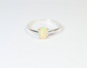 Ethiopisch opaal / Welo-opaal ring / nieuw- 1.22 g - (1), Verzamelen