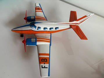 Joustra - Avion-jouet Duke beechcraft - 1970-1980 - France, Antiquités & Art