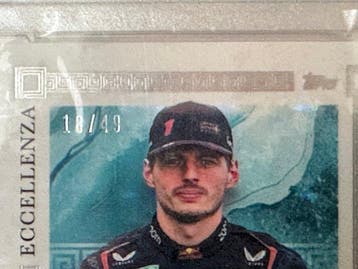 2023 Topps Eccellenza F1 Max Verstappen 18/49 Serialized, Verzamelen, Nieuw