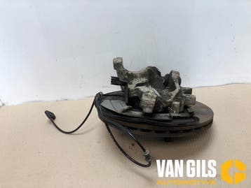 Fusee links-achter Mercedes C-Klasse O262358, Nieuw